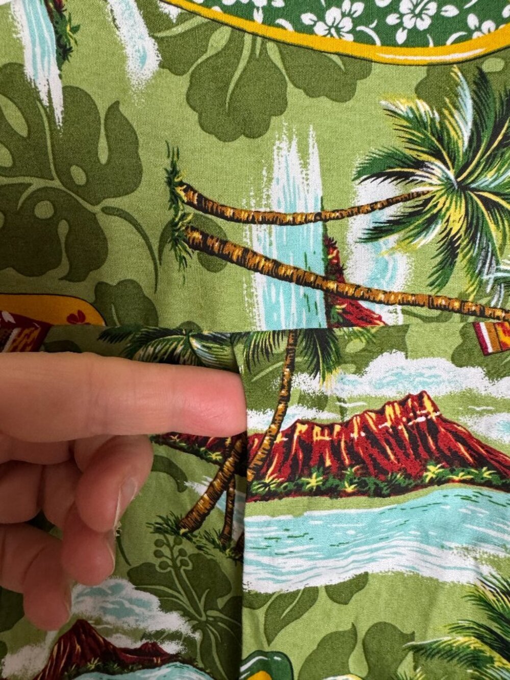 NWOT RJC Kids Green Hawaiian Aloha Shirt Surfboard Made in Hawaii Size 16 - Picture 7 of 8